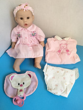 Lote Muñeca Bebé Madame Alexander & Middleton 16" con Vestido Pañal Babero Chupete