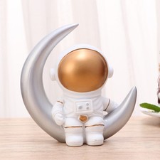Resin Moon Astronaut Cartoon Astronaut Decor Dessert Cake Decor Adorable Car