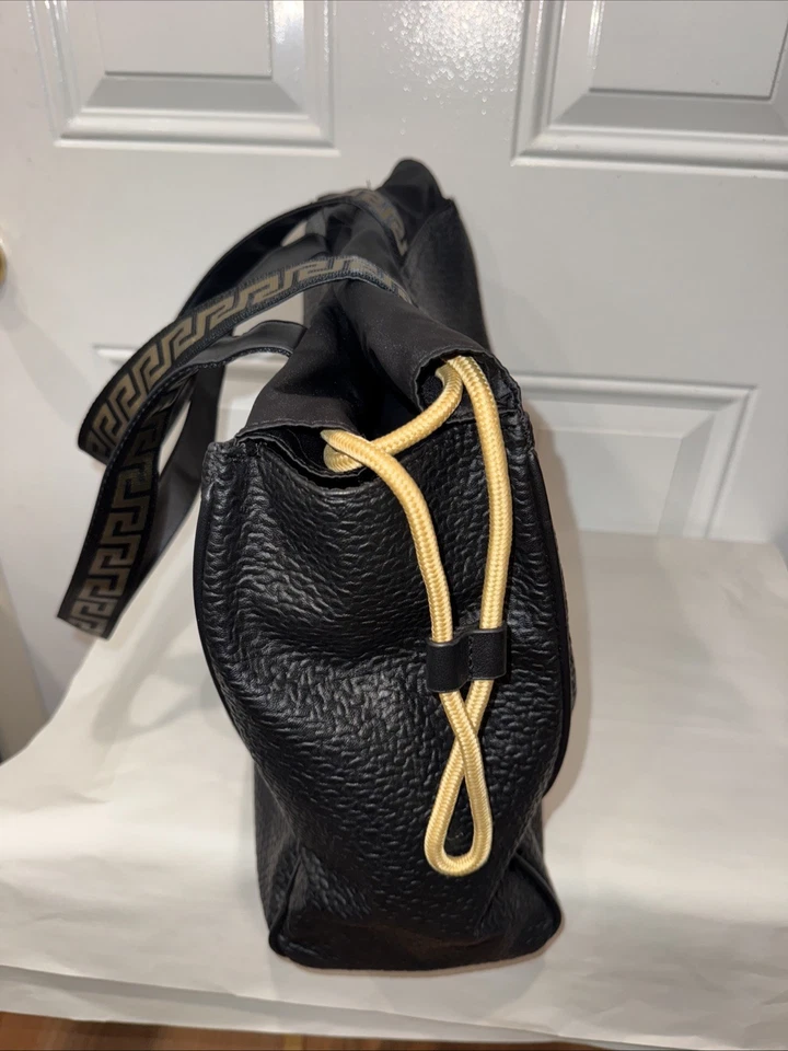 "Bolso de Mano Versace Negro Perfume Promo Muestra Años 80 Dado con Perfume" Foto 4 de 4