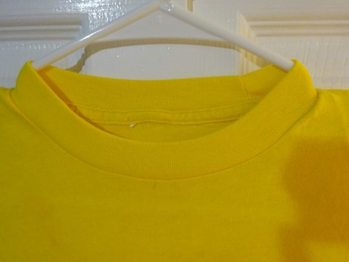 Vintage Wendy's Hot N Juicy Yellow T-Shirt - Used - Nostalgic - Picture 4 of 7