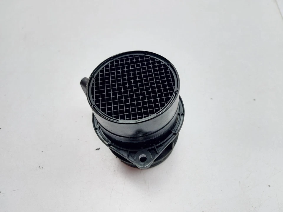 AUDI A4 B8 2.0 DIESEL AIR FLOW MASS METER SENSOR 2010 03G906461C - Image 4 of 4