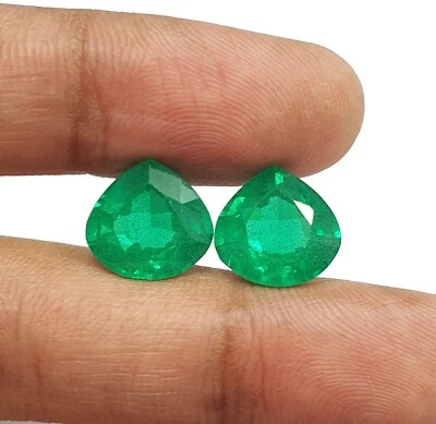 20 Ct Gorgeous Colombian Emerald Matching Pair Pear Cut Lab Grown AAA Loose Gems - Image 1 of 4