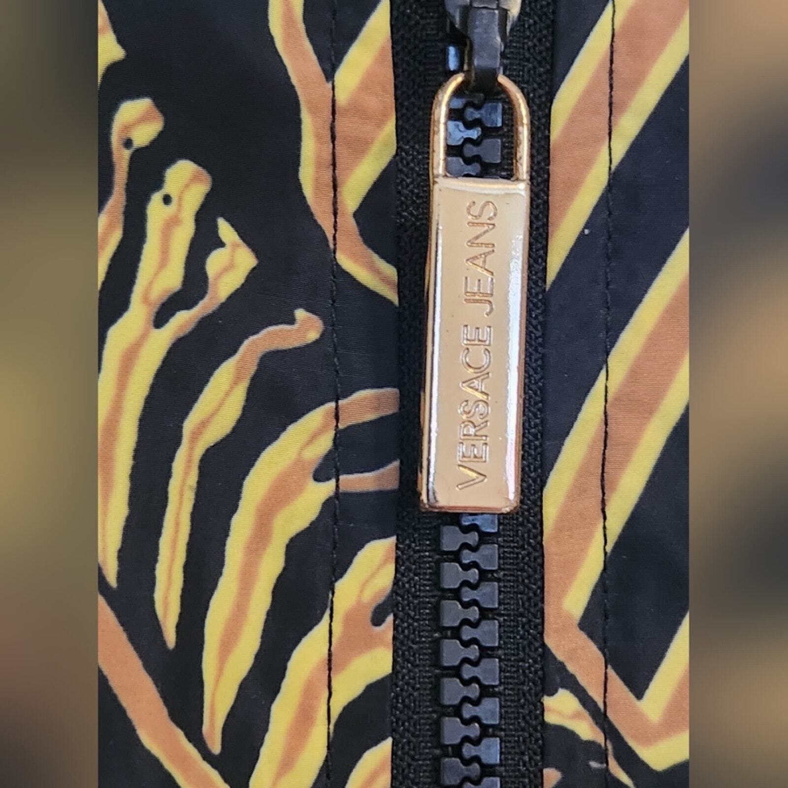 Authentic Versace Jacket US Medium - image 8