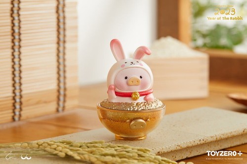 Toyzeroplus LuLu Pig - Year of the Rabbit Golden Sofubi Vinyl Limited Edition - Bild 6 von 10