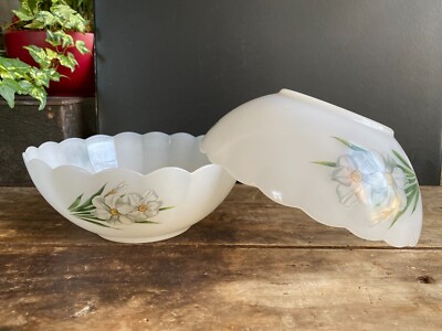 2er Set Salatschüsseln - Arcopal - Modell weiße Narzissen - Vintage