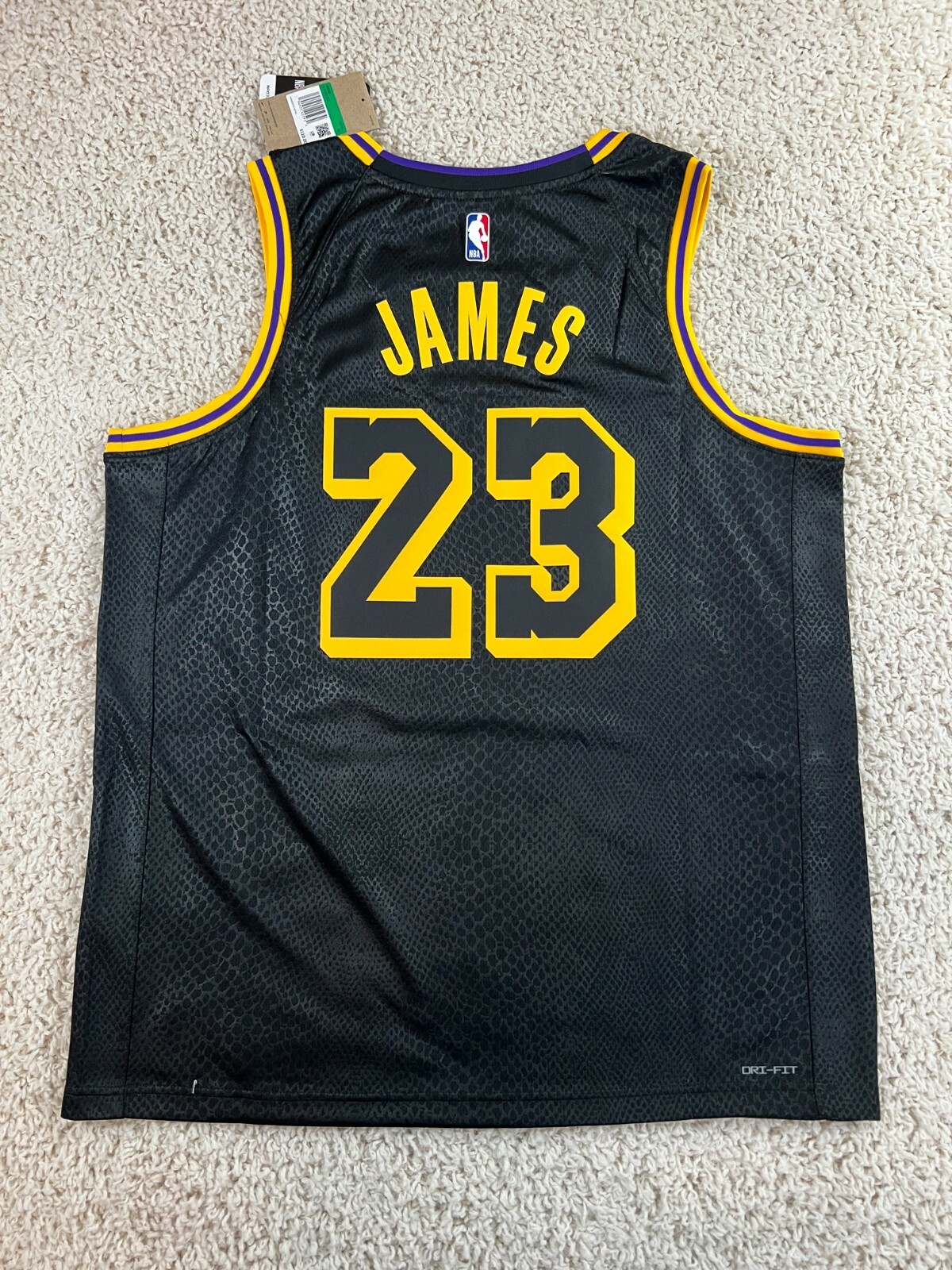 black mamba jersey lebron