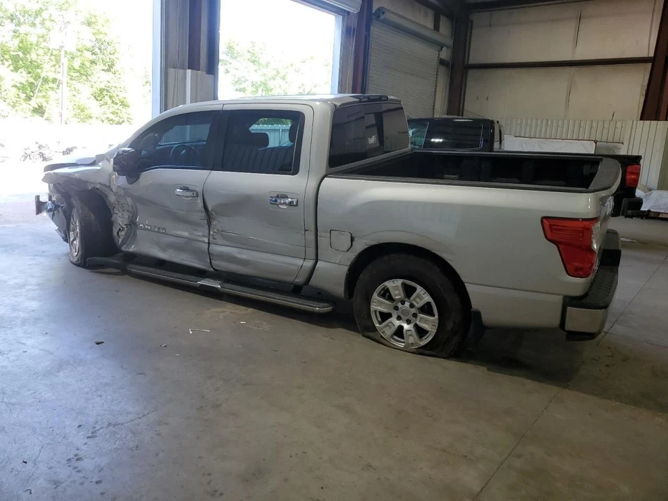 (LOCAL PICKUP ONLY) Trunk/Hatch/Tailgate Rear View Camera Fits 16-19 TITAN XD 17 Foto 4 de 4