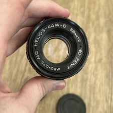 Helios 44m-6 58mm f2 Portrait Lens Swirly Bokeh Soviet USSR M42 Film Camera Dslr