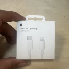 New Apple LIGHTNING TO USB-C White MW2R3AM/A 2m