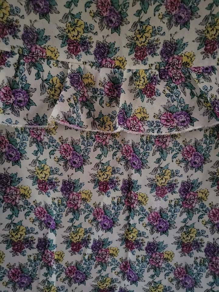 Vintage 00s pretty ruffle floral blouse size 16 boho hippie retro whimsy ditsy - Image 2 of 4