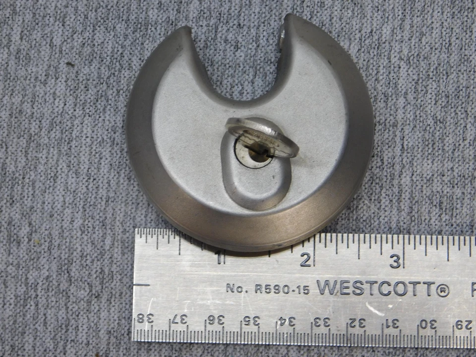 Candado de disco Boro Carburo Acero Redondo Cerradura con llave Seguridad Garaje Cobertizo Llave Foto 4 de 4