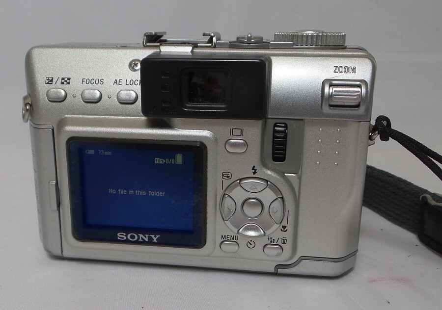 【動作品】SONY Cyber-shot DSC-L1 シルバー Sony Cyber-shot DSC-L1 Review: Digital Photography Review