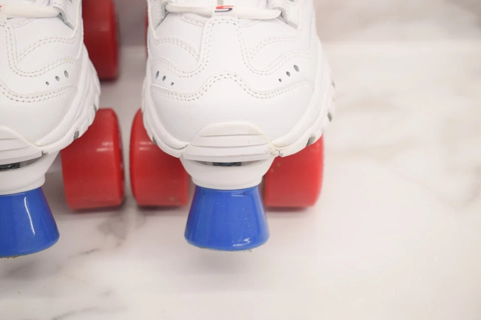 Zapatillas deportivas Skechers Four Wheelers para mujer talla 7 blancas con caja original USADAS Foto 4 de 4