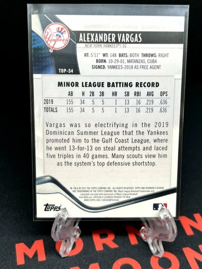 2021 Bowman Platinum Alexander Vargas /99 Green Parallel Yankees Prospect - Image 2 of 2