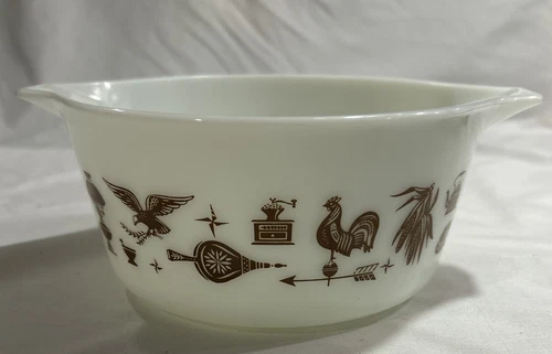 Vintage Pyrex Early American 474-B 1½ Qt Cinderella Bowl  Excellent✨✨