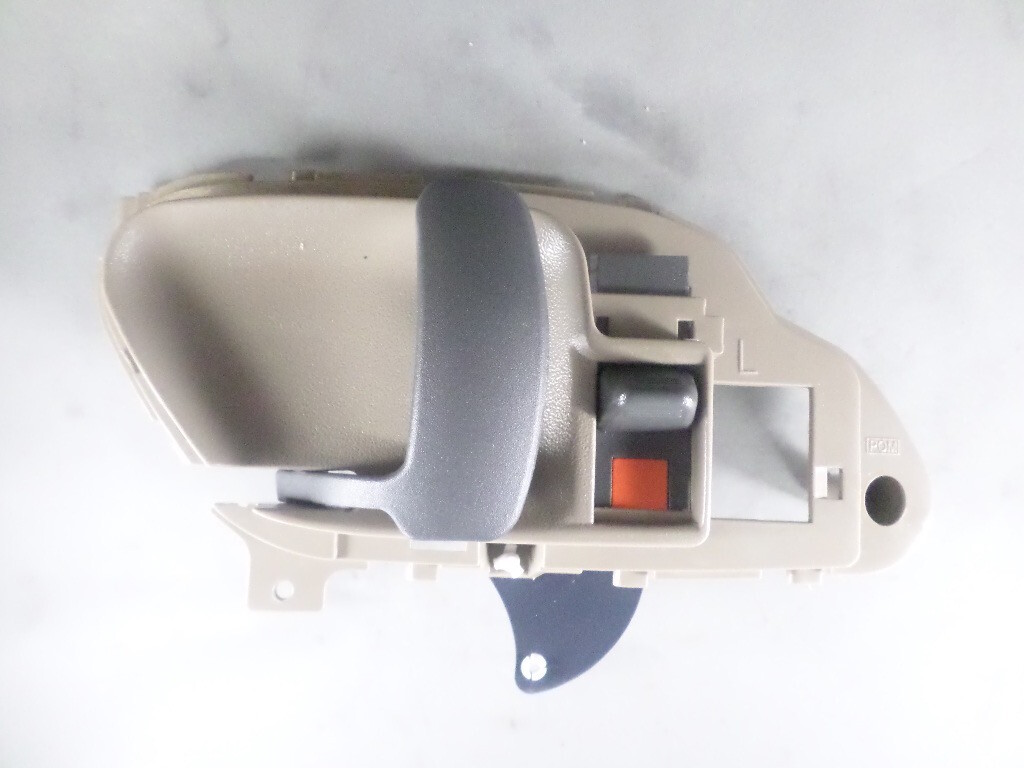 15708051 - AFTERMARKET - Brown Driver Side Door Handle - 1995-2002 