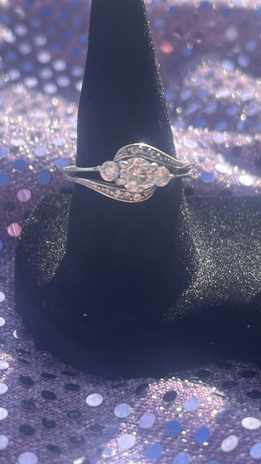 Untested Diamond Ring Stamped SUN 925 - image 9