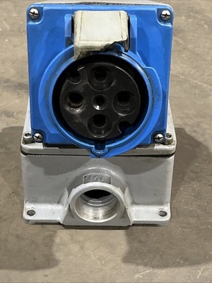  Hubbell 4100R9W Pin & Sleeve Receptacle 250V 100A W/ Base, Used Free Ship 