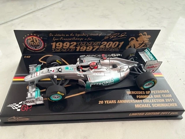 MINICHAMPS Michael Schumacher Mercedes GP Diecast Racing Cars for