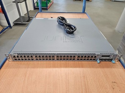 EX4300-48P AFO Juniper 1GB PoE+ EX4300 Enterprise Switch inkl. EX-UM-4X4SFP