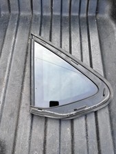 BMW X6 F16, F86 Kleines Seitenfenster hinten links 43R004553 E000214 26902555 BMW X6 F16, F86 Kleines Seitenfenster hinten links 43R004553 E000214 26902555