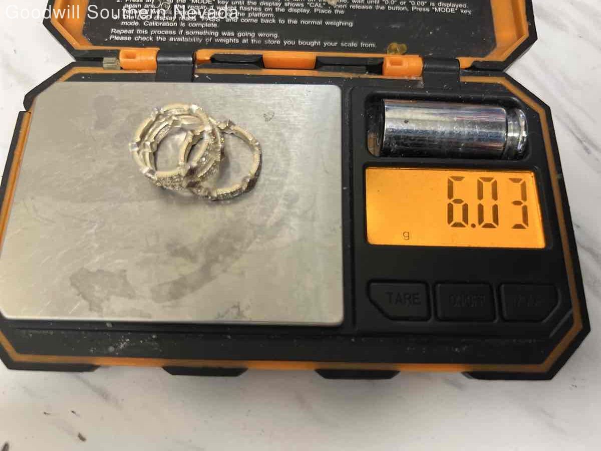 (Missing Stones) 3-Piece Stackable AVON Ring Set - image 12