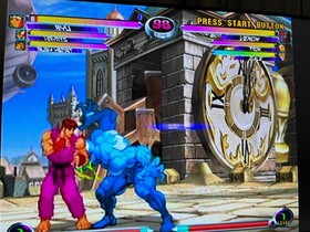 SEGA DreamCast Console (HKT-3000) & Controller with 2 games and BOX 0128