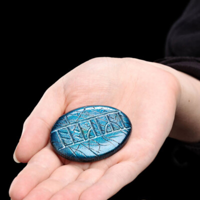 Weta KILI'S RUNE STONE The Hobbit: An Unexpected Journey 1:1 Prop ...