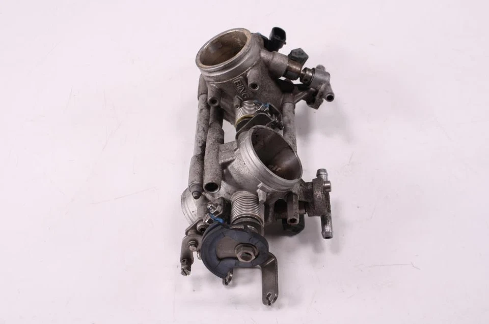 Carrocerías de acelerador 08 Ducati Monster 695 Foto 2 de 4