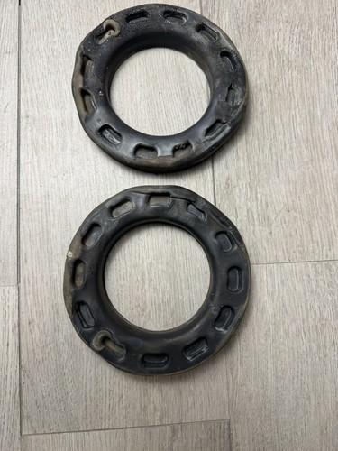 1994-2004 Ford Mustang Gt Rear Spring Isolators | eBay