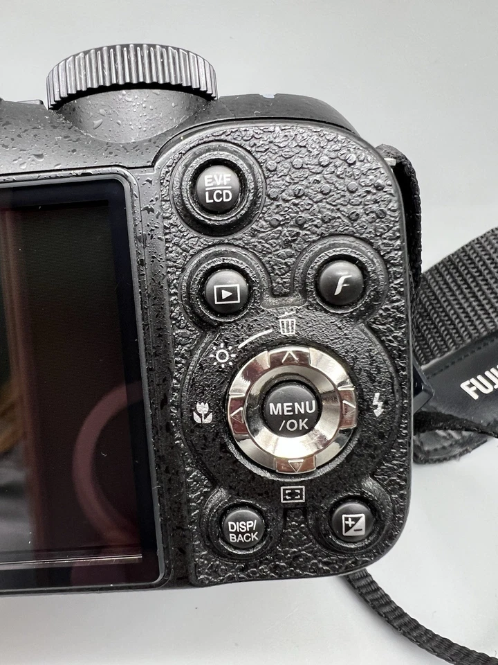 Fujifilm - FINEPIX S Series S2950 - 14,0 MP - 18x Optischer Zoom - Digitalkamera - Bild 4 von 4