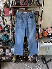 Levi  s 70s High Flare Medium Blue Wash Jeans Women  s Size 26
