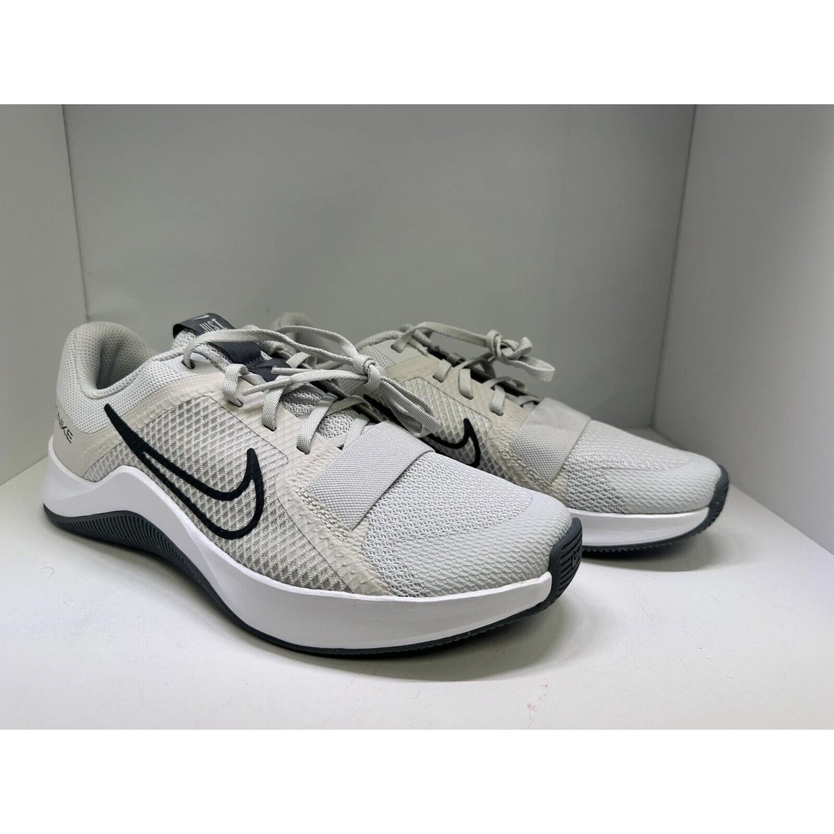 Nike MC Trainer 2 Photon Dust Anthracite for Sale  display picture 2