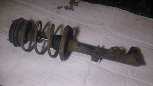 BMW E36 316i (4) Federbein vorne rechts Stoßdämpfer 11150011520