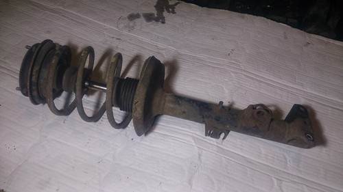 BMW E36 316i (4) Federbein vorne rechts Stoßdämpfer 11150011520