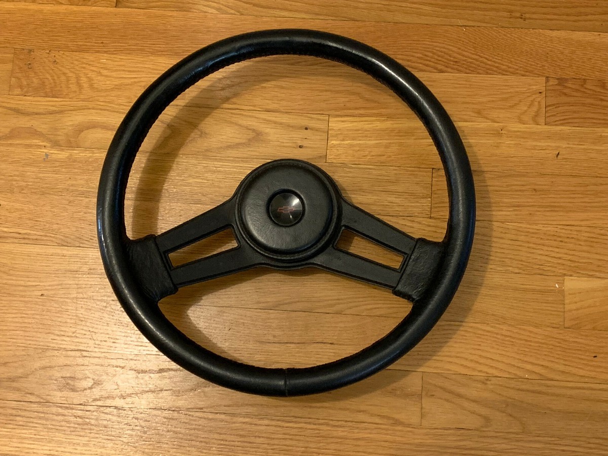 Pretty 1983-1988 Chevrolet Monte Carlo SS Black Leather Steering