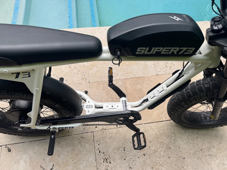 super 73 s2 Bike, Bone white, lightly used, Certified UL2849 - Image 3 of 4