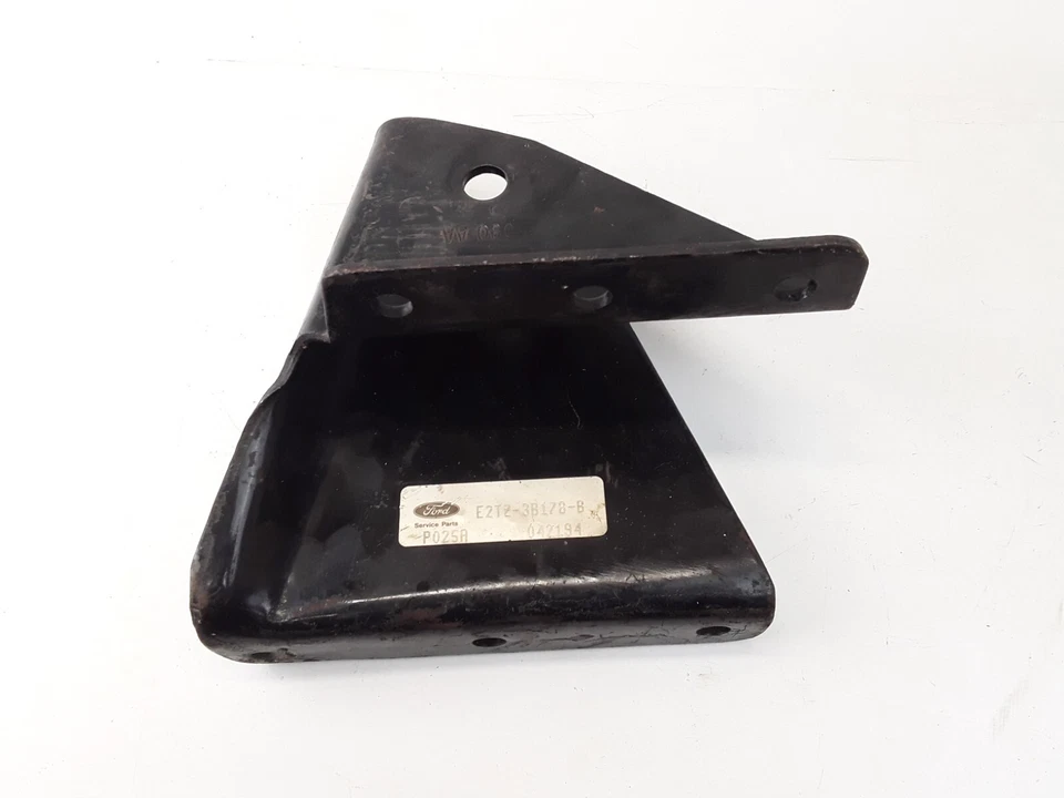 Soporte de montaje de eje pivote Ford E150 E250 E350 84-91 Econoline Club Wagon Foto 4 de 4