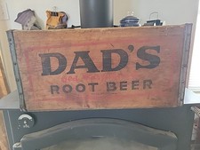 VINTAGE DAD'S ROOT BEER WOODEN BOX Portland. Oregon! RARE! L@@K!!