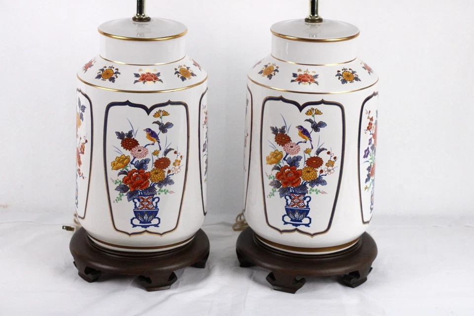Vintage Pair Of Asian Style Floral 3 Way Table Lamps - Image 3 of 4