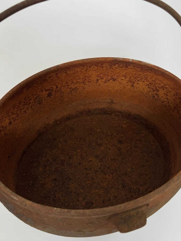 Rustic Antique Metal Pot Vintage Cauldron Style Planter - Image 3 of 4
