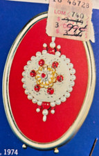 LeeWards SCARLET GEM Framed Boutique Vtg Sequin Bead Christmas Ornament Kit Red