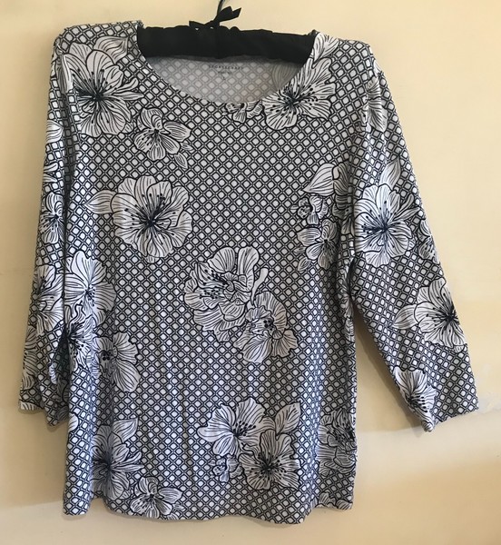 SPORTSCRAFT Floral Print Magic Tee Top-Size 12