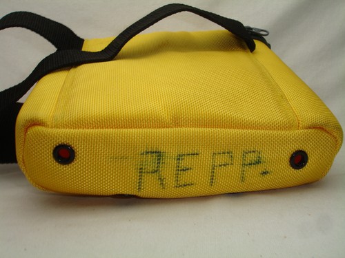 Minolta Camera Case Bag Scuba Underwater for Dual 35 Camera - Picture 3 of 8
