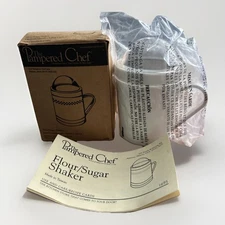 NEW The Pampered Chef Flour Sugar Cinnamon Shaker #1695 White