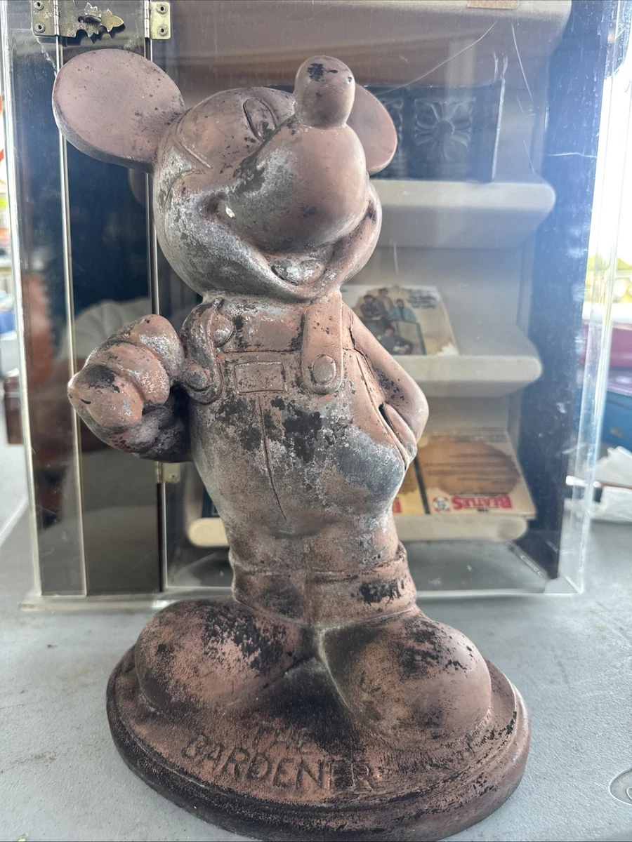 Mickey Mouse Statue In Disney Limited Edition Collectibles (1968