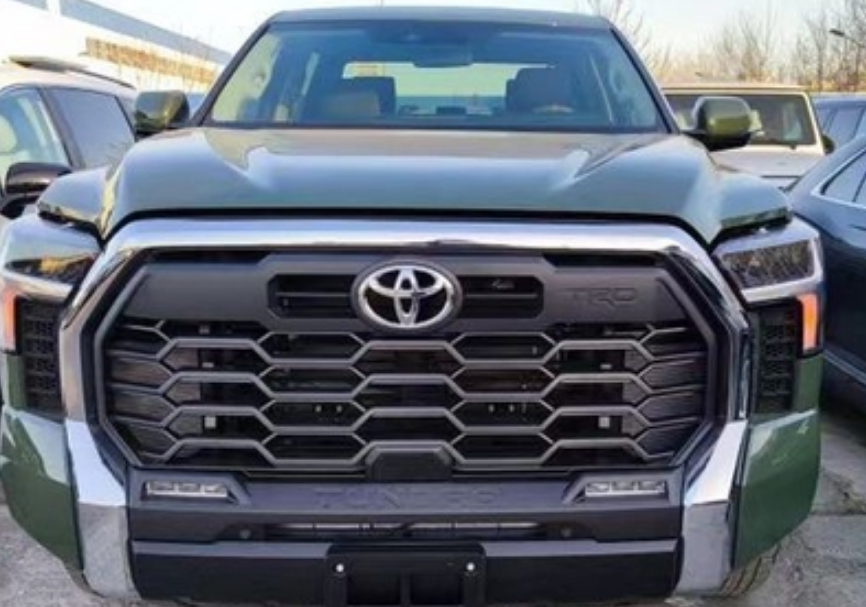 Front Grille Emblem For Toyota Tundra Tacoma 2017-2019
