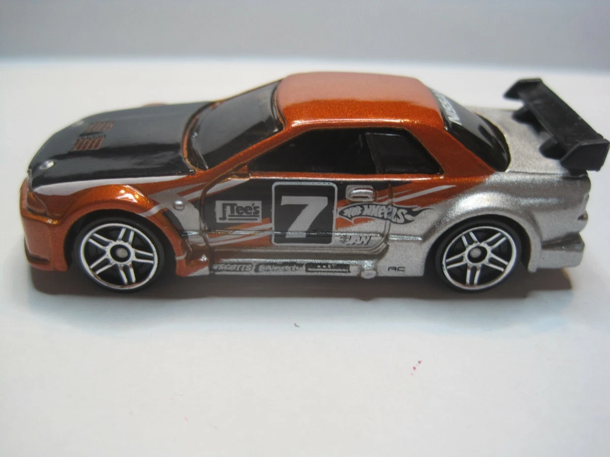 Hot Wheels Treasure Hunt Nissan Skyline gtr 2001 eBay