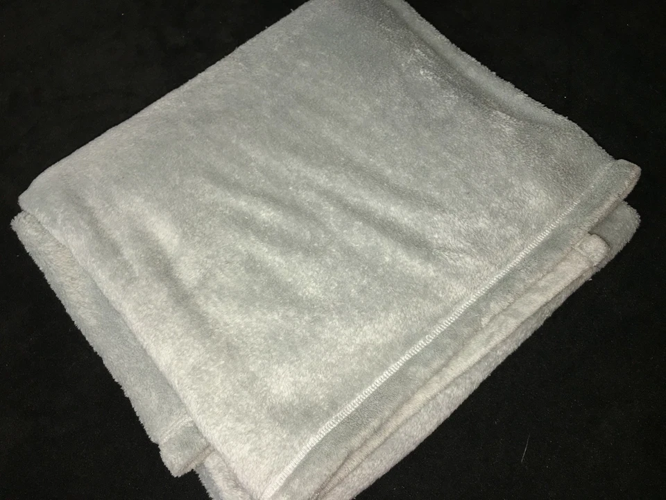 Manta Azul Claro Vellón Terciopelo Suave Super 48"x60" Cálida Foto 3 de 4