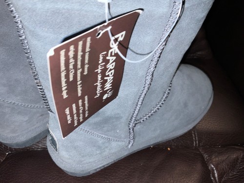Bearpaw Boots Women’s Sz 8 Emma Shorts Cow Suede Upper Sheepskin Wool Gray NWT - Picture 2 of 5